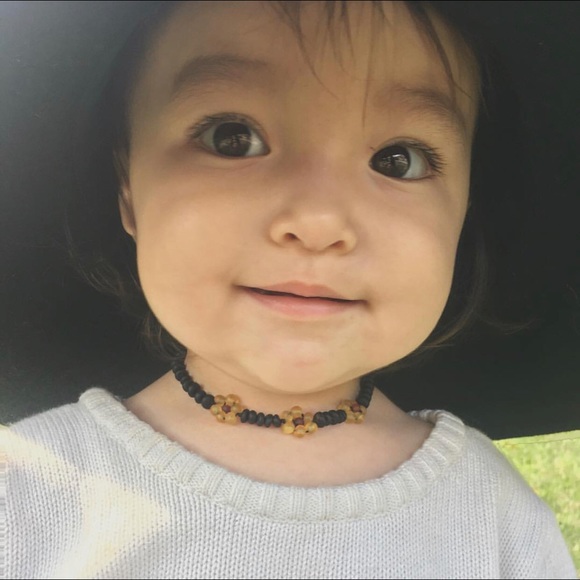 Hey Good looking! Meet your posher! - Picture 3 of 5